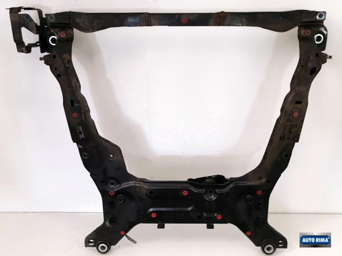 Subframe from a Volvo XC60 I (DZ) 2.4 D5 20V AWD Geartronic 2012