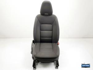 Used Seat, right Volvo V70 (BW) 2.0 D 16V Price € 149,95 Margin scheme offered by Auto Rima Druten