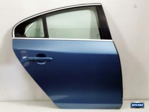 Używane Drzwi prawe tylne wersja 4-drzwiowa Volvo S60 II (FS) 2.0 D4 16V Cena € 249,95 Procedura marży oferowane przez Auto Rima Druten