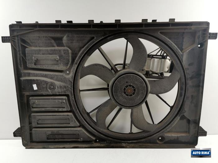 Cooling fans Volvo V40 2.0 D4 16V - 31319166 - Auto Rima Druten