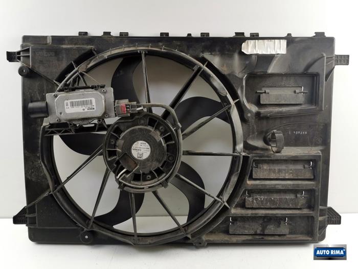 Cooling fans Volvo V40 2.0 D4 16V - 31319166 - Auto Rima Druten