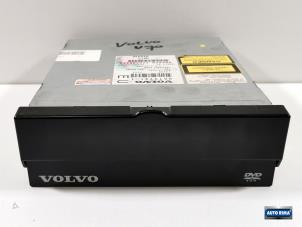 Usagé Lecteur DVD Volvo V70 (SW) 2.4 20V 140 Prix € 99,95 Règlement à la marge proposé par Auto Rima Druten