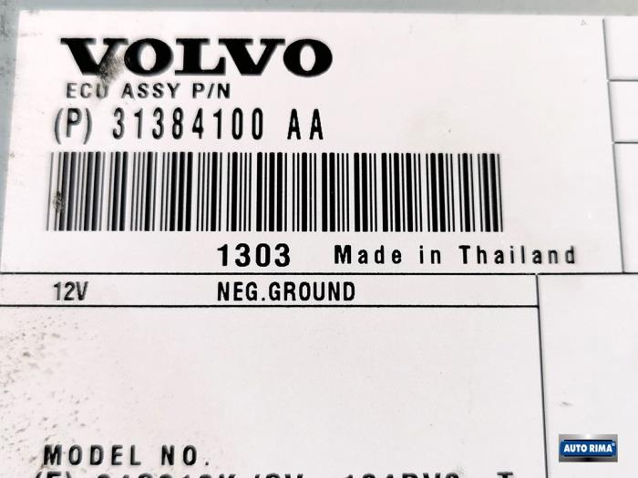 Amplificador de radio de un Volvo V70 (BW) 2.0 D4 16V 2013