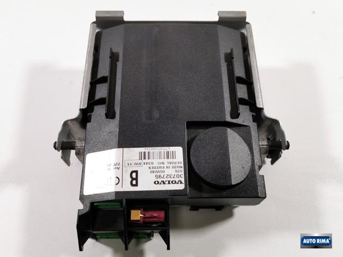 Phone module from a Volvo V50 (MW) 2.0 D 16V 2006