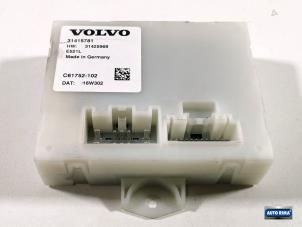 Używane Modul (rózne) Volvo XC60 I (DZ) 2.0 D4 16V Cena € 149,95 Procedura marży oferowane przez Auto Rima Druten