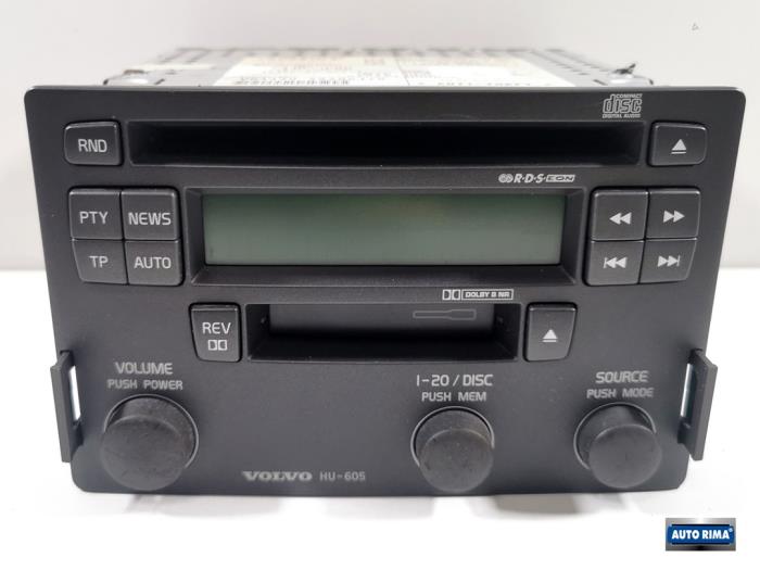 Radio de un Volvo S40 (VS) 1.9 D 115 2002