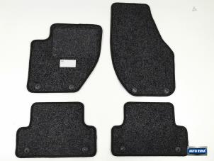 Used Set of mats Volvo V40 (MV) 1.6 D2 Price € 34,95 Margin scheme offered by Auto Rima Druten