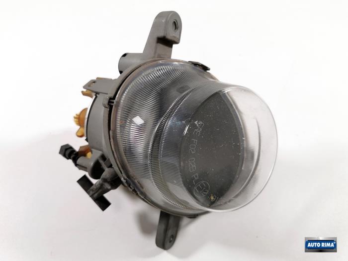 Fog light, front right from a Volvo S60 I (RS/HV) 2.0 T 20V 2005