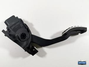 Used Accelerator pedal Volvo XC60 I (DZ) 2.0 D3 20V Price € 34,95 Margin scheme offered by Auto Rima Druten