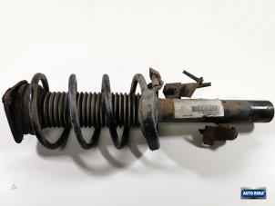 Used Front shock absorber rod, left Volvo V50 (MW) 1.6 D 16V Price € 49,95 Margin scheme offered by Auto Rima Druten