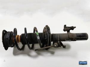 Used Front shock absorber rod, left Volvo V40 (MV) 2.0 D 16V Price € 49,95 Margin scheme offered by Auto Rima Druten