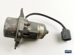 Usados Bomba de vacío (Gasolina) Volvo XC90 I 2.5 T 20V Precio € 49,95 Norma de margen ofrecido por Auto Rima Druten