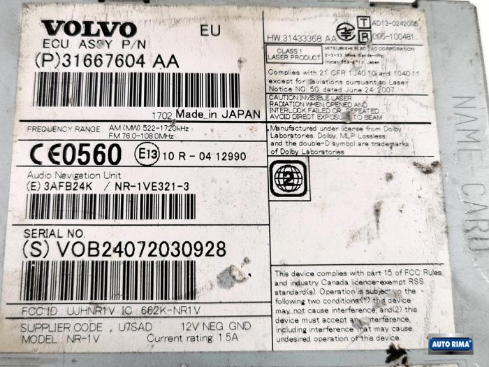 CD Spieler van een Volvo XC60 I (DZ) 2.4 D5 20V 220 AWD 2017
