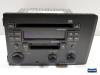 Radio CD player from a Volvo V70 (SW), 1999 / 2008 2.4 20V 140, Combi/o, Petrol, 2.435cc, 103kW (140pk), FWD, B5244S2, 2000-03 / 2004-03, SW65 2001