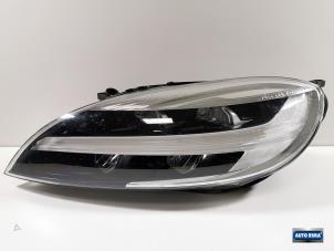 Used Headlight, left Volvo V40 (MV) 1.5 T2 16V Geartronic Price € 349,95 Margin scheme offered by Auto Rima Druten