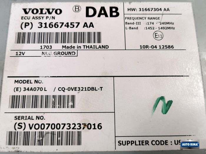 DAB module from a Volvo V40 (MV) 1.5 T3 16V Geartronic 2017