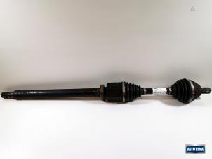 Used Front drive shaft, right Volvo V70 (BW) 2.4 D5 20V Price € 99,95 Margin scheme offered by Auto Rima Druten
