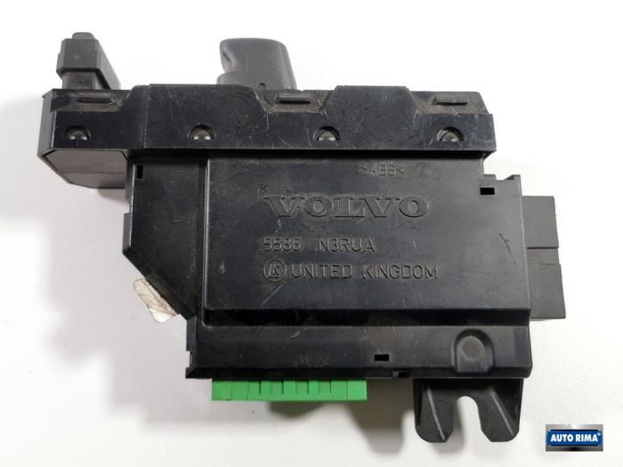 Electric window switch from a Volvo V70 (SW) 2.4 20V 140 2006