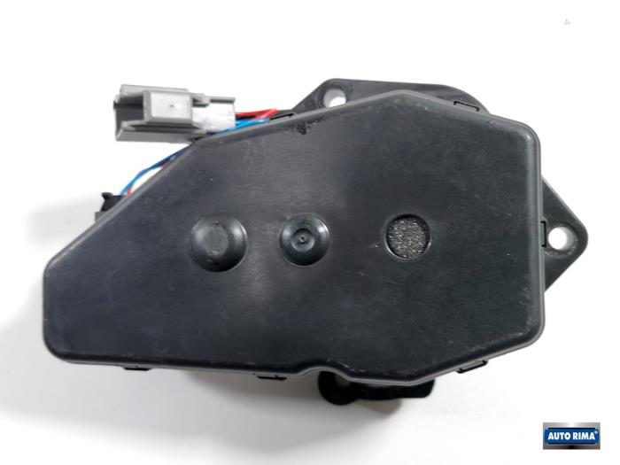 Używane Silnik rygla tylnej klapy Volvo XC60 I (DZ) 2.4 D5 20V AWD Geartronic Cena € 49,95 Procedura marży oferowane przez Auto Rima Druten