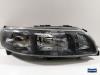 Headlight, right from a Volvo S60 I (RS/HV), 2000 / 2010 2.4 20V 170, Saloon, 4-dr, Petrol, 2.435cc, 125kW (170pk), FWD, B5244S, 2000-11 / 2004-03 2002