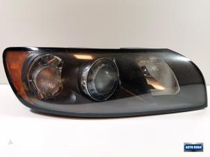 Used Headlight, right Volvo S40 (MS) 1.8 16V Price € 174,95 Margin scheme offered by Auto Rima Druten