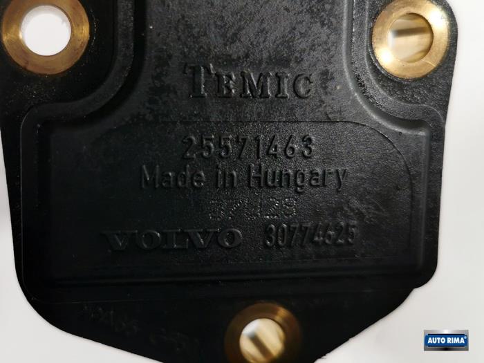 Oil level sensor Volvo V70 2.4 D5 20V 25571463 D5244T4 VOLVO