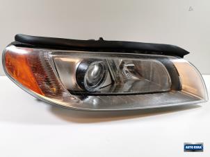 Used Headlight, right Volvo S80 (AR/AS) 2.5 T Turbo 20V Price € 349,95 Margin scheme offered by Auto Rima Druten