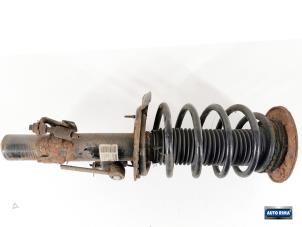 Used Front shock absorber rod, right Volvo V70 (BW) 2.0 D4 16V Price € 49,95 Margin scheme offered by Auto Rima Druten