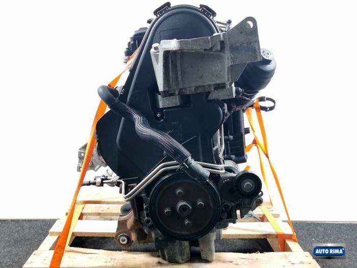 Engine from a Volvo XC70 (BZ) 2.4 D 20V 2010