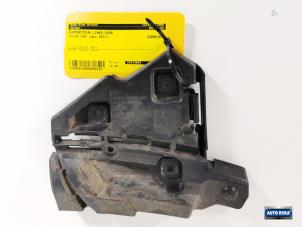 Used Front bumper bracket, left Volvo C30 (EK/MK) 2.0 D 16V Price € 19,95 Margin scheme offered by Auto Rima Druten
