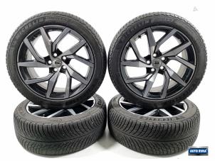 Used Set of sports wheels + winter tyres Volvo V60 II (ZW) 2.0 B4 16V Mild Hybrid Geartronic Price € 1.149,00 Margin scheme offered by Auto Rima Druten
