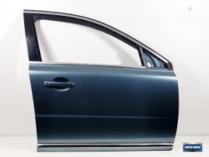 Używane Drzwi prawe przednie wersja 4-drzwiowa Volvo S80 (AR/AS) 2.4 D5 20V Cena € 224,95 Procedura marży oferowane przez Auto Rima Druten