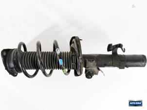 Used Front shock absorber rod, left Volvo V40 (MV) 2.0 D 16V Price € 49,95 Margin scheme offered by Auto Rima Druten
