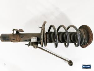 Used Front shock absorber rod, right Volvo V60 I (FW/GW) 2.0 D3 16V Price € 49,95 Margin scheme offered by Auto Rima Druten