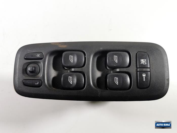 Electric window switch from a Volvo V70 (SW) 2.4 20V 170 2005