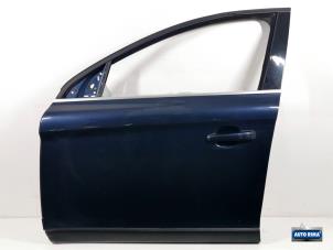 Usados Puerta de 4 puertas izquierda delante Volvo XC60 I (DZ) 2.0 DRIVe 20V Precio € 249,95 Norma de margen ofrecido por Auto Rima Druten