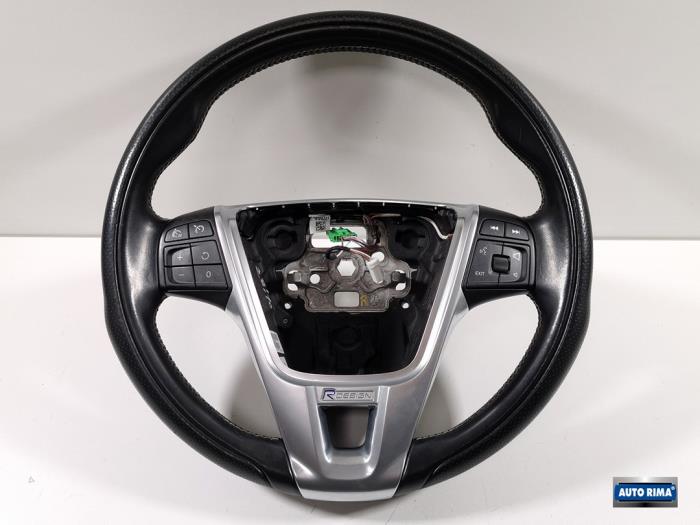 Steering wheel from a Volvo V40 (MV) 1.6 T3 GTDi 16V 2015