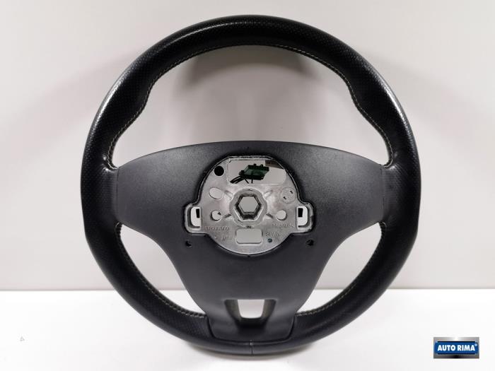 Steering wheel from a Volvo V40 (MV) 1.6 T3 GTDi 16V 2015