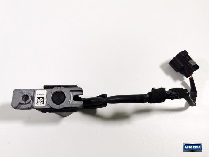 Sensor de airbag de un Volvo V40 (MV) 1.6 D2 2014