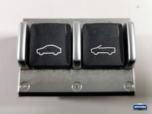 Gebrauchte Schalter (sonstige) Volvo C70 (MC) 2.4 D5 20V Preis € 14,95 Margenregelung angeboten von Auto Rima Druten