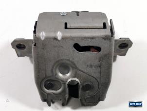 Used Tailgate lock mechanism Volvo V70 (BW) 2.0 D3 20V Price € 49,95 Margin scheme offered by Auto Rima Druten