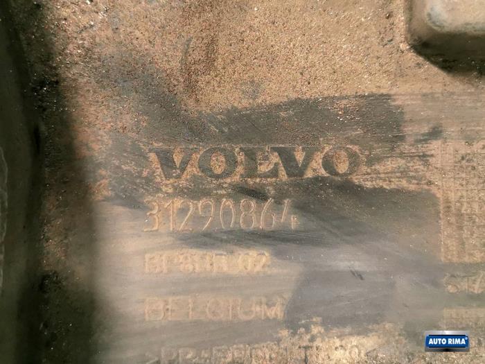 Zderzak płyta podstawy z Volvo XC60 I (DZ) 2.4 D5 20V AWD Geartronic 2012