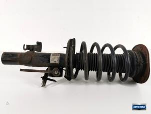 Used Front shock absorber rod, right Volvo V70 (BW) 2.4 D4 20V AWD Price € 49,95 Margin scheme offered by Auto Rima Druten