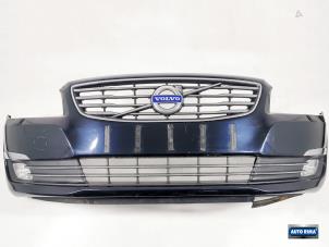 Used Front bumper Volvo V70 (BW) 2.0 D3 16V Price € 499,95 Margin scheme offered by Auto Rima Druten