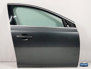 Używane Drzwi prawe przednie wersja 4-drzwiowa Volvo V40 (MV) 2.0 D3 16V Cena € 224,95 Procedura marży oferowane przez Auto Rima Druten