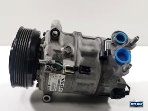 Używane Pompa klimatyzacji Volvo XC60 I (DZ) 2.0 D3 16V Cena € 124,95 Procedura marży oferowane przez Auto Rima Druten