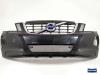 Front bumper from a Volvo XC60 I (DZ) 2.0 T 16V 2012
