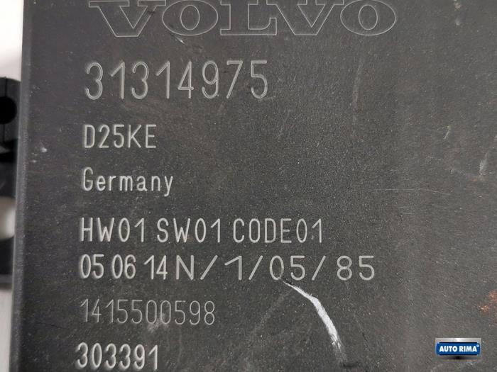 Módulo PDC de un Volvo V70 (BW) 2.0 D4 20V 2014