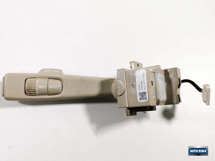 Interruptor de indicador de dirección de un Volvo XC60 I (DZ) 2.0 T5 16V 2010