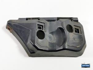 Used Front bumper bracket, left Volvo V50 (MW) 2.0 D 16V Price € 14,95 Margin scheme offered by Auto Rima Druten